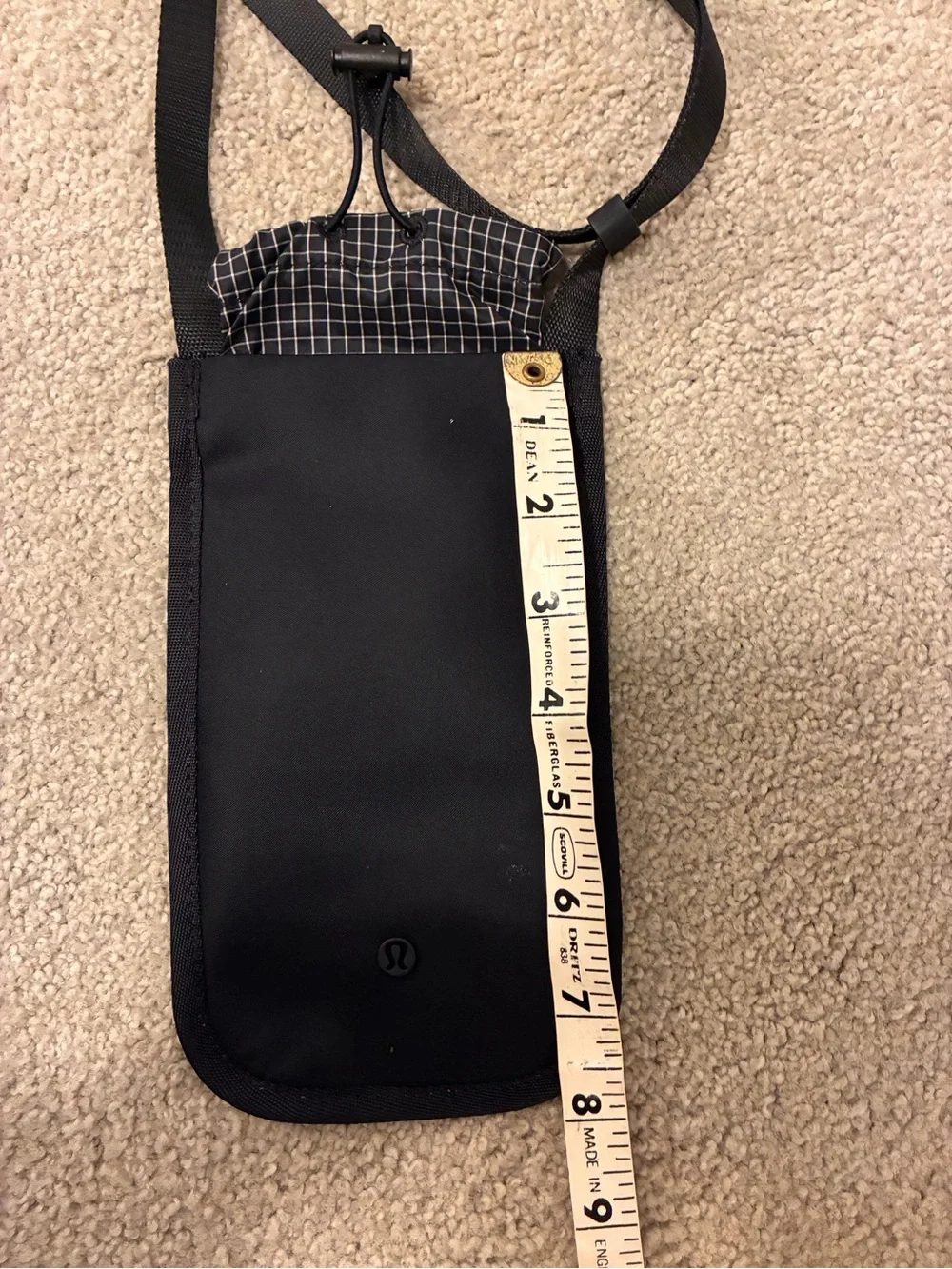 Lululemon Black Crossbody Cinch Pouch